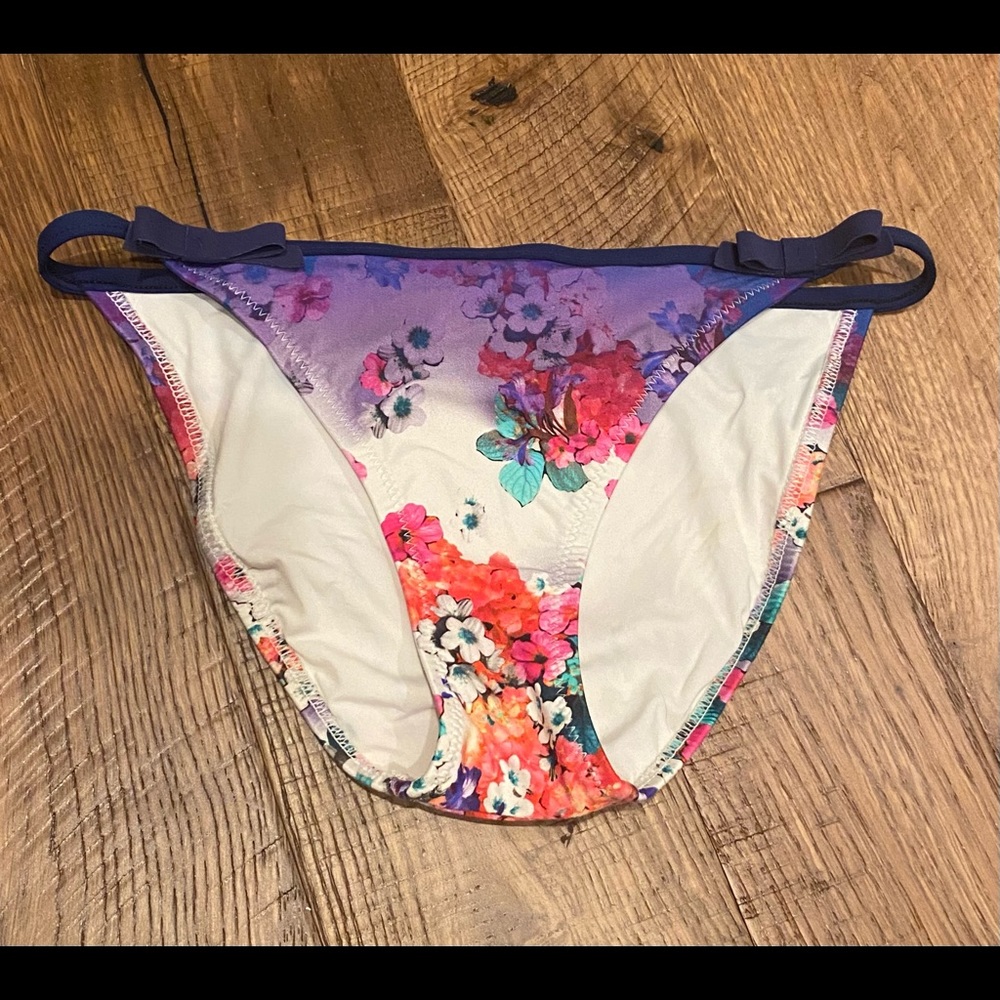 Nanette Lepore XS NWOT floral swim bottom